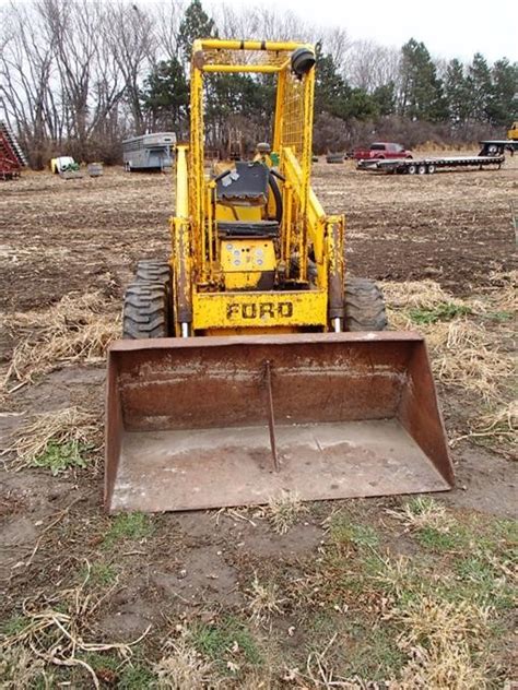 cl40 skid steer cylinder|cl40 ford skid loader parts.